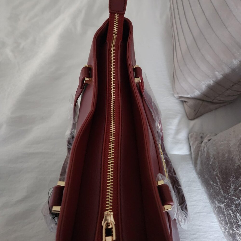 Badgley Mischka Wine Tote 4PC Set W/Slip Pocket in Front, Detachable Strap - Picture 9 of 12